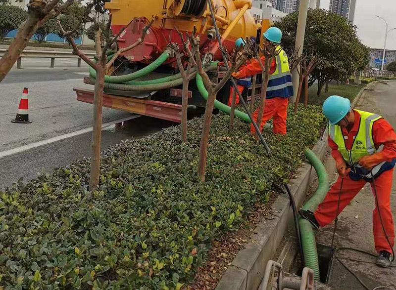 铁力市政管道清淤